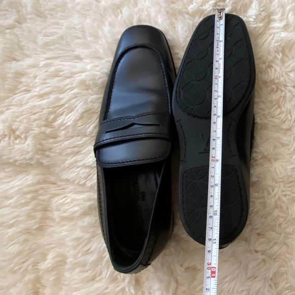 🚫SOLD🚫NWOT Louis Vuitton Leather Loafers - Picture 8 of 8